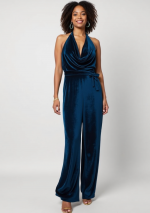 „SABA“ – jumpsuit aus dunklem Samt mit tiefem Ausschnitt und halbbedecktem Rücken