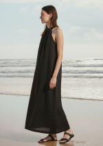 NOCHE, robe longue noire en lin sans manches