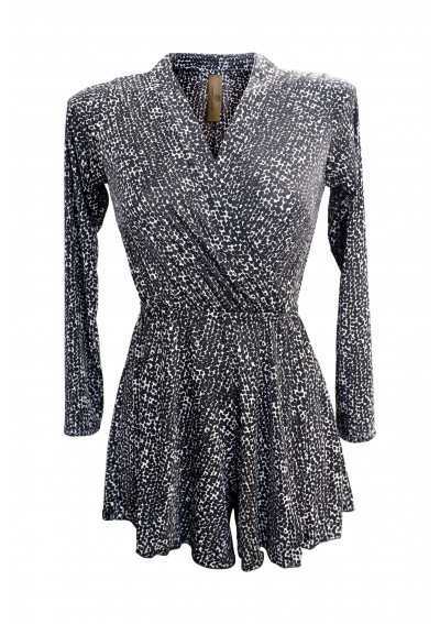 ROLA-Playsuit mit kleinen schwarzen Punkten und langen Ärmeln